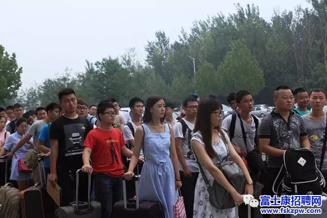 雛鷹展翅，夢想起航 --富士康2016屆菁干班入職風采