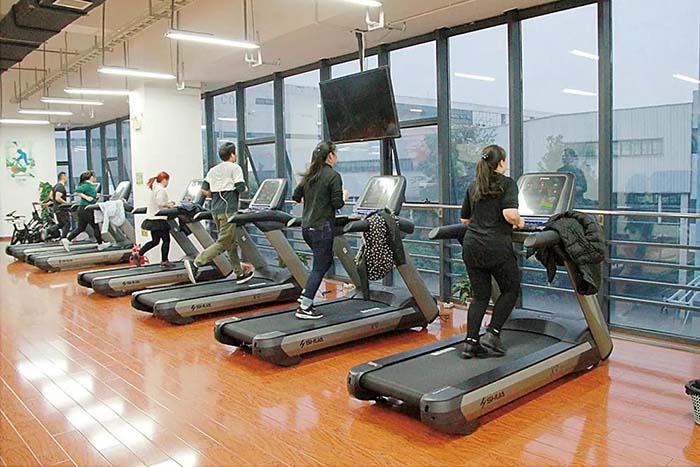 成都園區(qū)C27棟3樓健身房設(shè)備“鳥槍換炮”，約嗎？