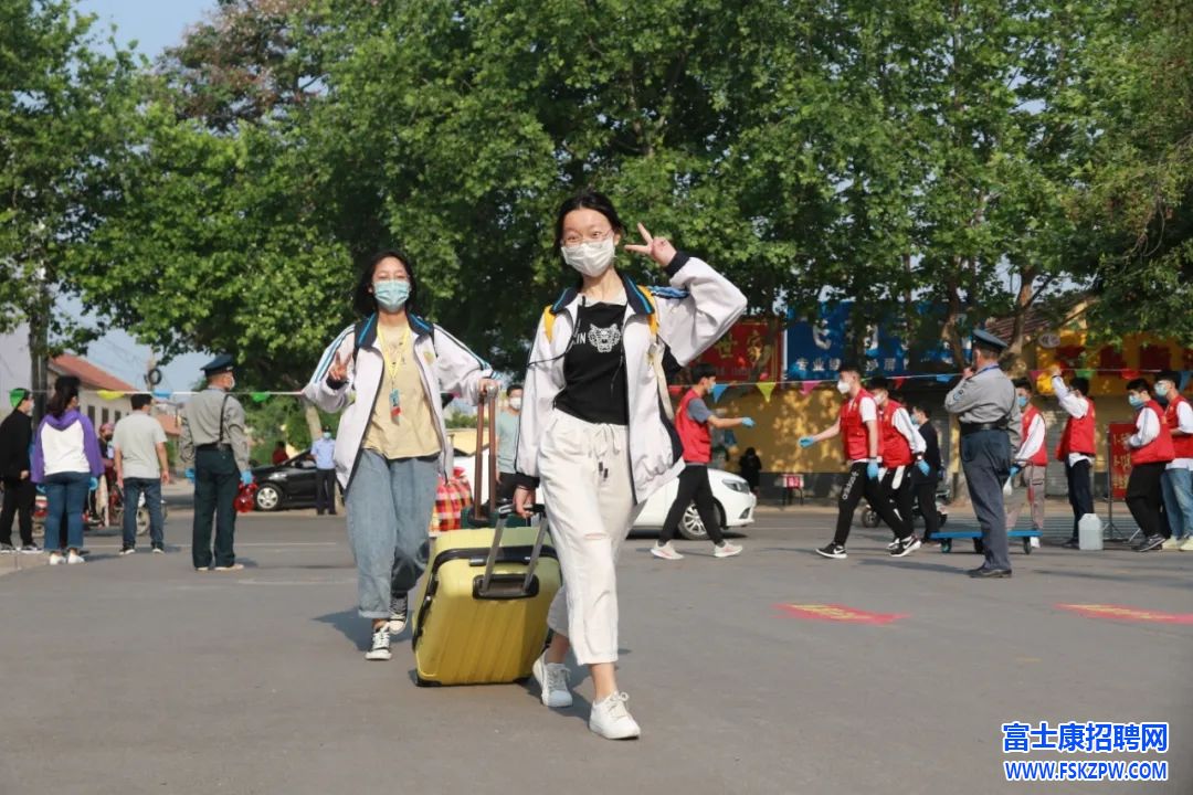 緊急通知！明天10/17是打卡55天返費10000元，最后一天，沒報名的抓緊時間報名，報過名的盡快前來面試，下周政策下調(diào)